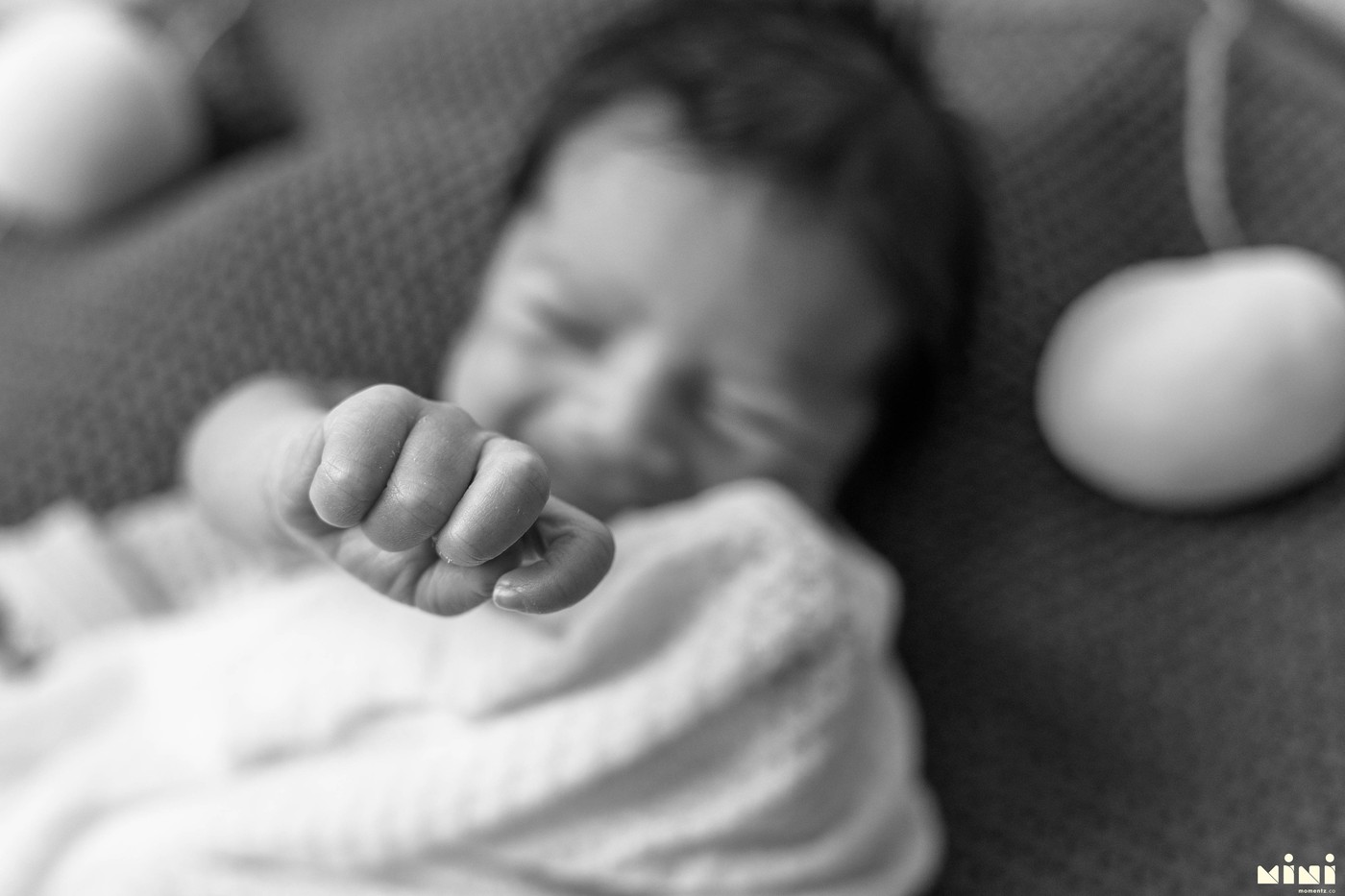 Newborn baby tiny hands — natural light home session Birmingham, Mini Momentz